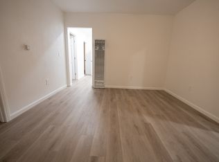 1300 W 109th St #1, Los Angeles, CA 90044