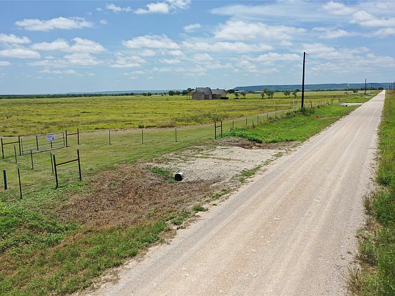3rd image of T4 County Road 204