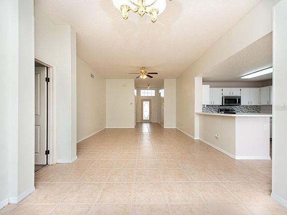 4th image of 14914 Rocky Ledge Dr