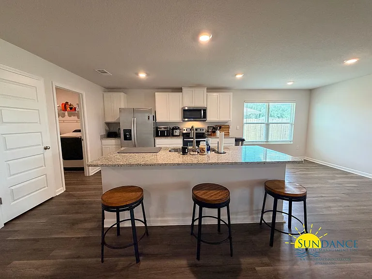 5578 Silverbell Dr — Photo 6