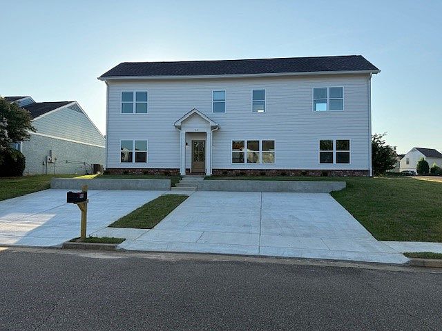 1st image of 113 Saucer Ln