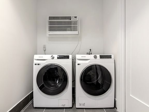 4th image of 176 E 85th St APT A