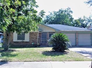 13627 Greenbriar Dr, Sugar Land, TX 77498
