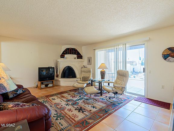 3rd image of 719 W Placita Nueva