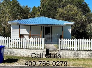 160 Roberts St, Harriman, TN 37748