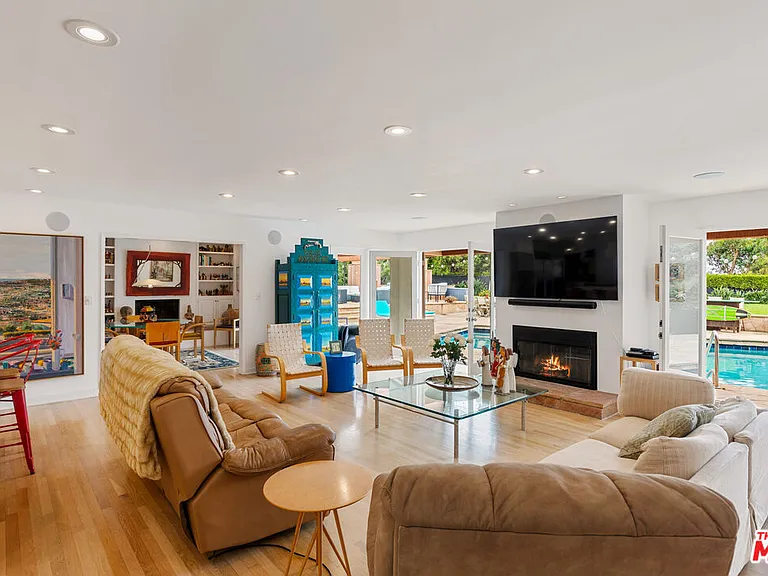 7122 Dume Dr — Photo 7