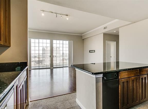 3rd image of 3225 Turtle Creek Blvd #1548