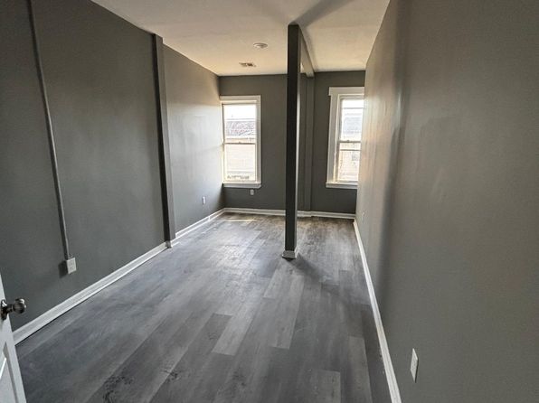 137 Huntington Ter #2L