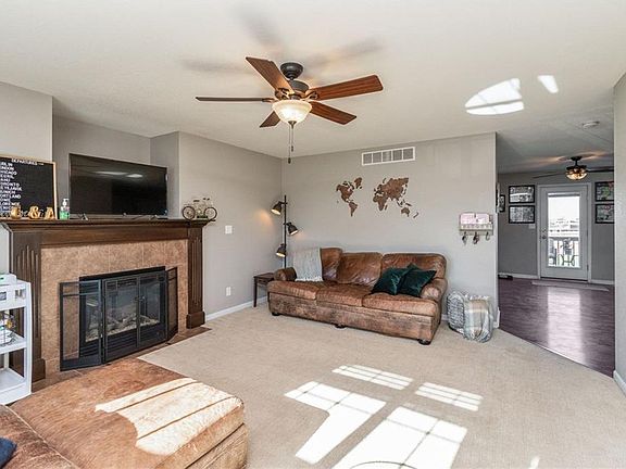 3rd image of 2516 NW Chapel Dr