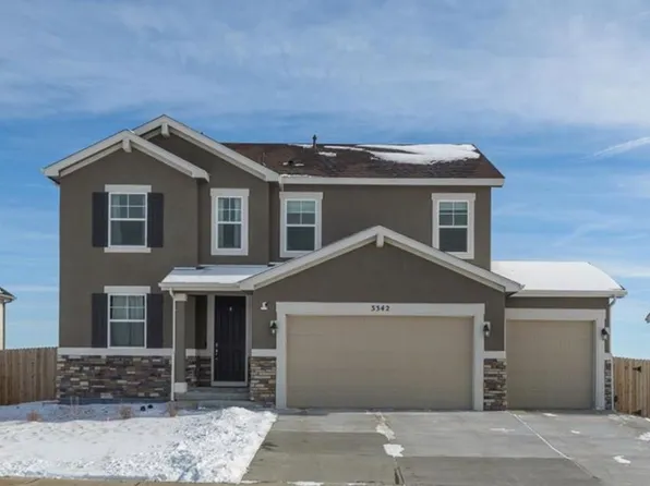 3342 Bella Luna Dr, Pueblo, CO 81001