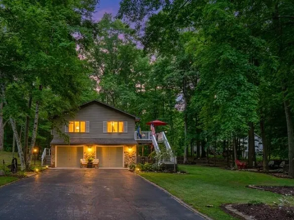 11339 Alpine Rd, Stanwood, MI 49346