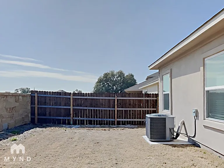 2444 Lobo Landing Cv — Photo 27