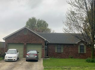 3506 Kensington Ct, Columbus, IN 47203