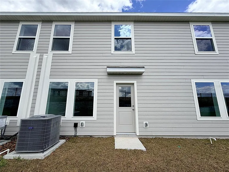842 Lynx St — Photo 14