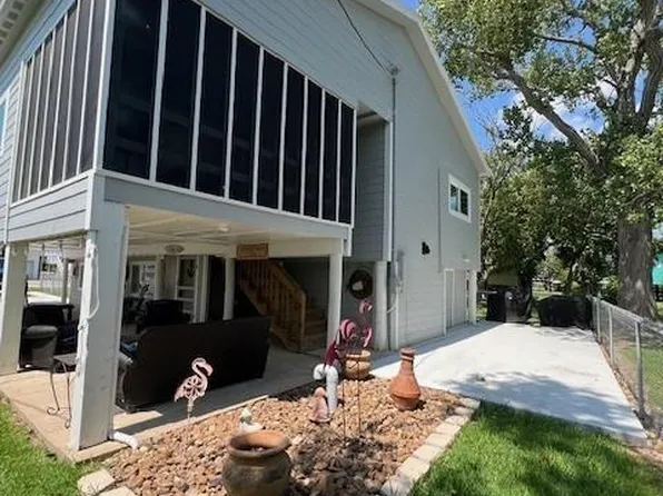 182 County Road 257, Matagorda, TX 77457