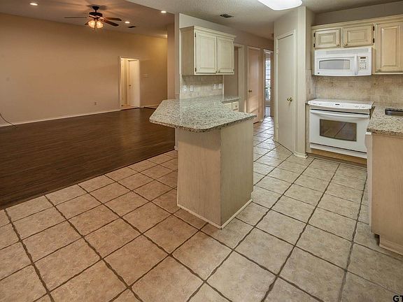 4th image of 203 Clearview Dr