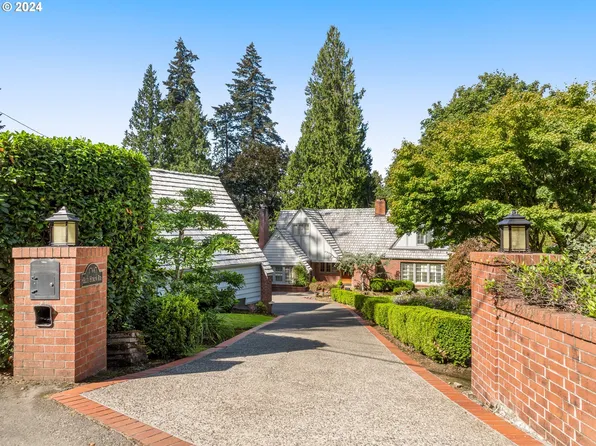 17447 Blue Heron Rd, Lake Oswego, OR 97034