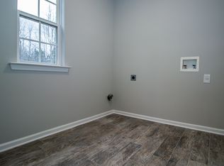 5552 Skylar Creek Ln, Buford, GA 30518