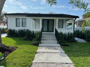 5660 SW 3rd St, Miami, FL 33134