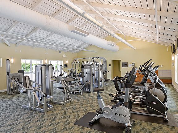 2nd image of 480 Hibiscus Street #515