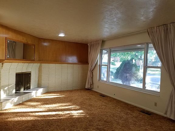 4th image of 4086 S Jefferson Ave