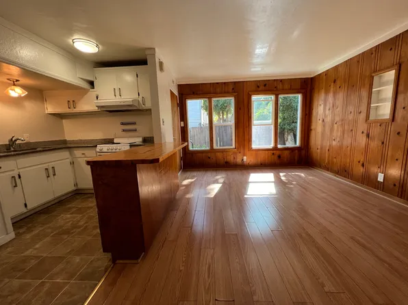 539 45th St, Oakland, CA 94609
