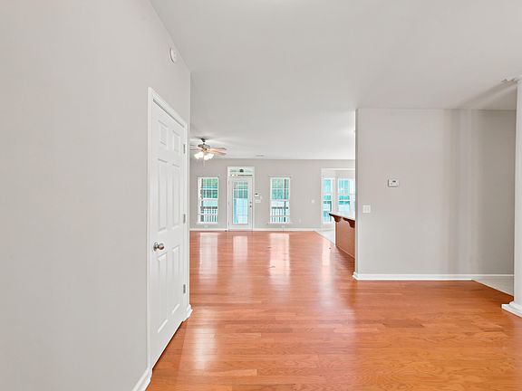 4th image of 3808 Leesburg Rd