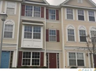 137 Giera Ct, Parlin, NJ 08859