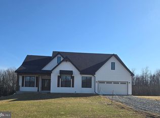 47 Rakes Rd, Shenandoah Junction, WV 25442