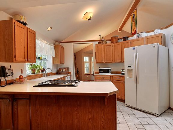 5th image of 14015 98th St Ct N