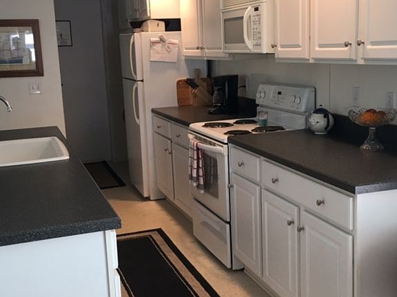 3rd image of 32558 Sand Dune Dr