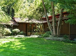 6 Aerie Wynde Dr, Denville, NJ 07834