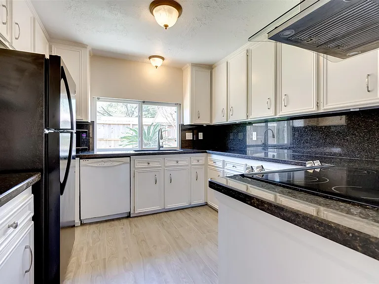 2006 Gray Falls Dr — Photo 13