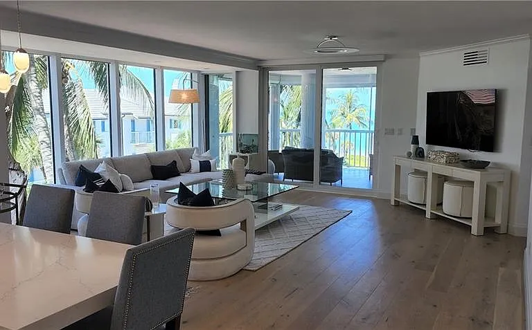 20 Seagate Dr #301 — Photo 3