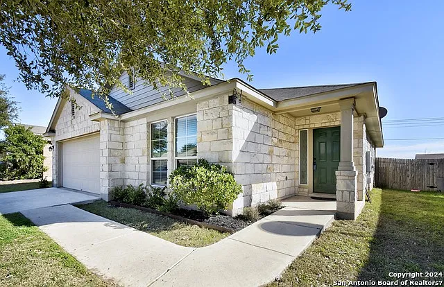 409 Teron Dr — Photo 1