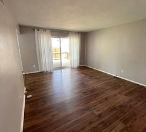 2nd image of 3224 Woodland Ave