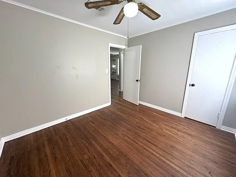 6024 E King St — Photo 6
