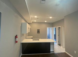 314 Broadway #4, Newark, NJ 07104