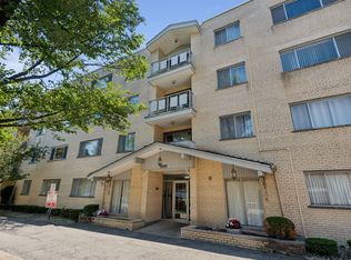 5251 Galitz St APT 404, Skokie, IL 60077