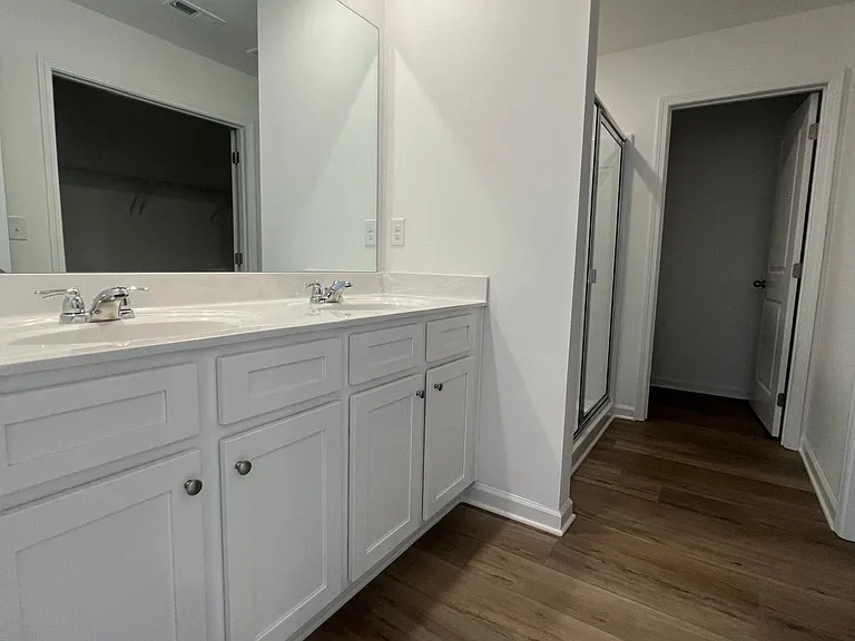 683 Evergreen Rd — Photo 10