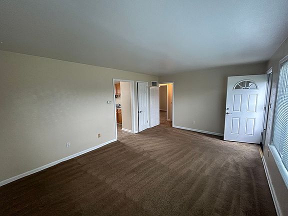 3rd image of 1202-08 E Columbia St #1208