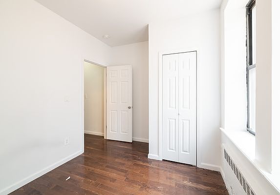 5th image of 116 E 19th St #3E