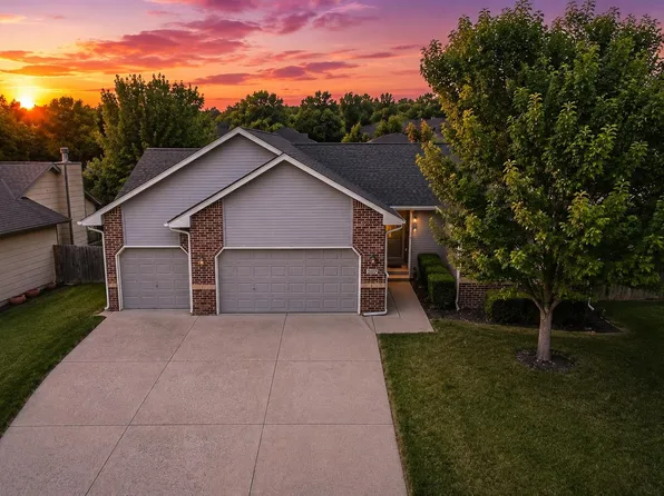 2327 N Brandon Cir, Wichita, KS 67226