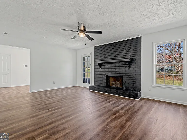 608 S Jeff Davis Dr — Photo 8