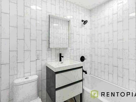 4th image of 771 Lexington Ave #3G