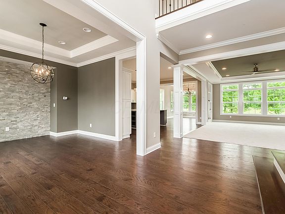4th image of 7164 Emmet Row Ln