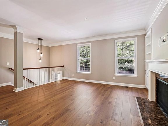 2nd image of 3733 Inglewood Way
