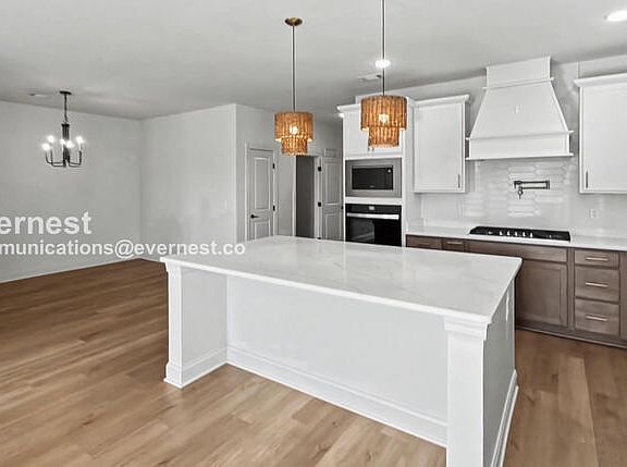 4th image of 9436 Fox Gap Ln