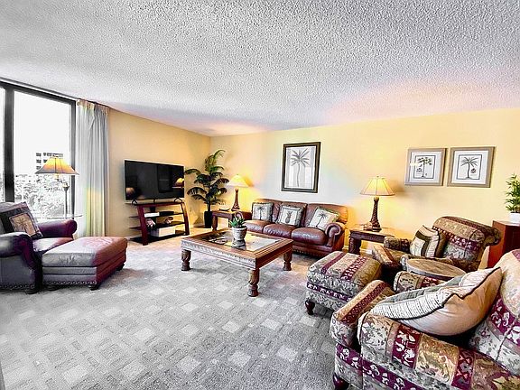 5th image of 3115 Gulf Shore Blvd N Unit 309