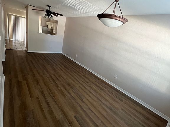 3rd image of 4255 Plantation Cove Dr